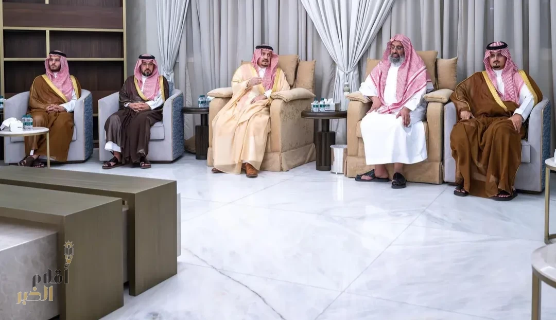 أمير منطقة الرياض يعزّي في وفاة سماحة المفتي العام للمملكة ورئيس هيئة كبار العلماء