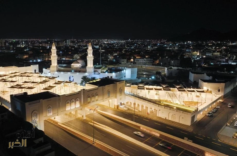 "مسجد ومركز القبلتين الحضاري" بالمدينة المنورة.. تكاملٌ بين العناية الدينية والتطوير العمراني