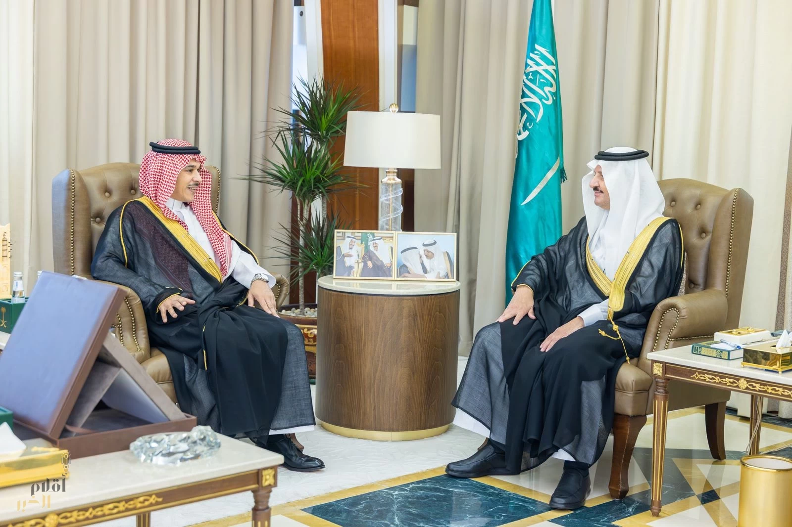 أمير المنطقة الشرقية يستقبل مجلس إدارة الاتحاد السعودي لكرة اليد