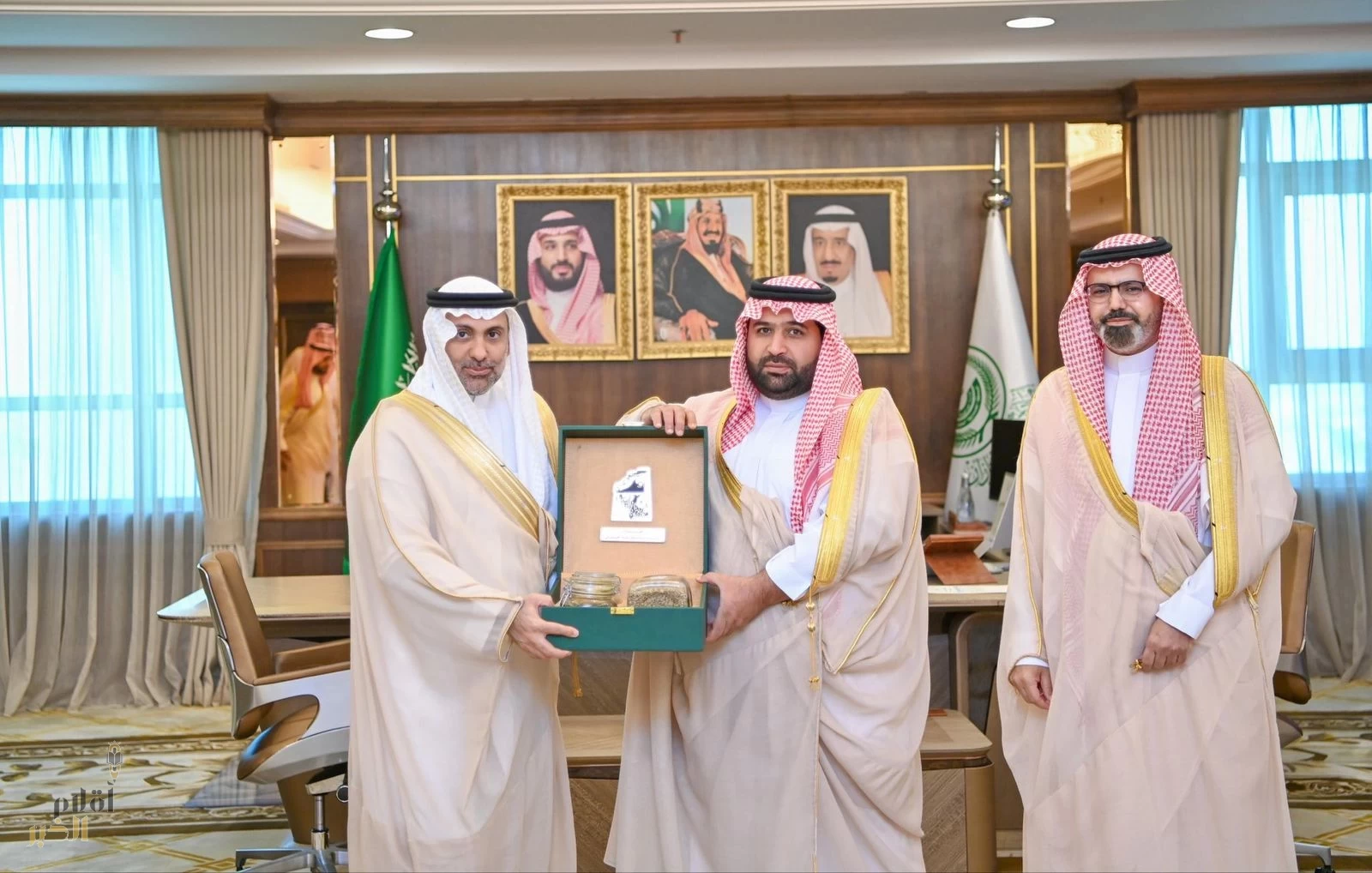 أمير منطقة جازان يستقبل وزير الصحة