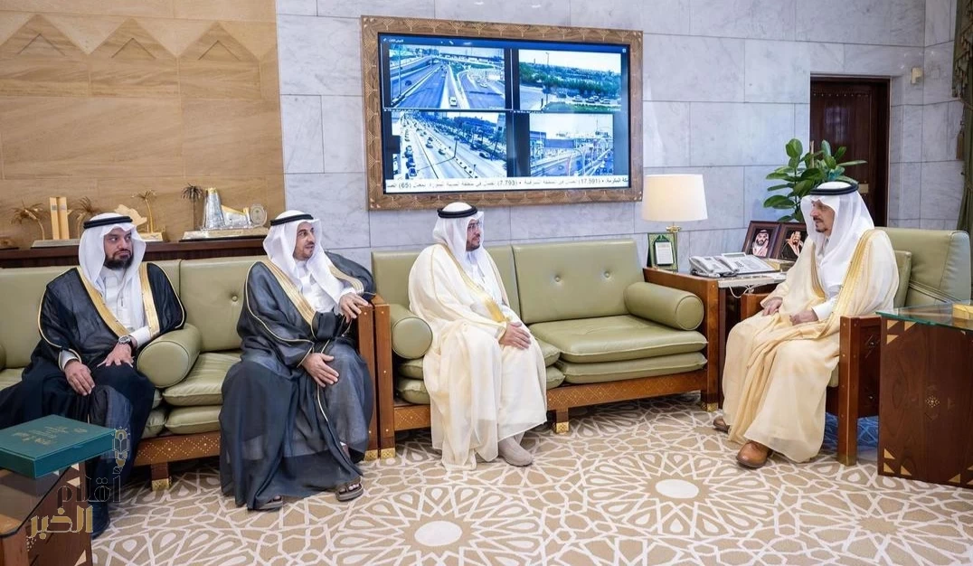 أمير منطقة الرياض يطَّلع على التقرير النهائي لمهرجان الحِرفة السعودي الخليجي بمحافظة الزلفي