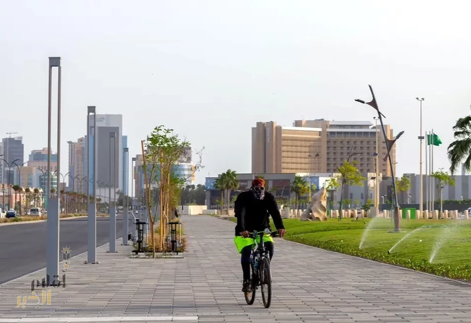 أمانة الشرقية تطور 73 كيلومترًا من المسارات لتعزيز الوصول الشامل وتحسين جودة الحياة في الخبر