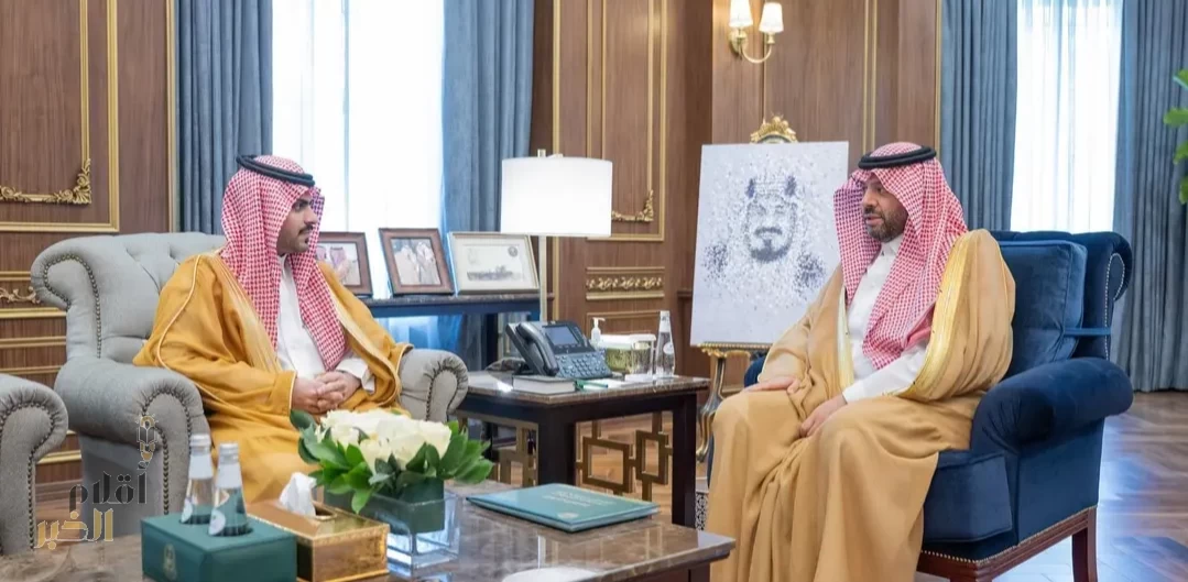 أمير منطقة الحدود الشمالية يطّلع على التقرير السنوي لنادي وزارة الداخلية