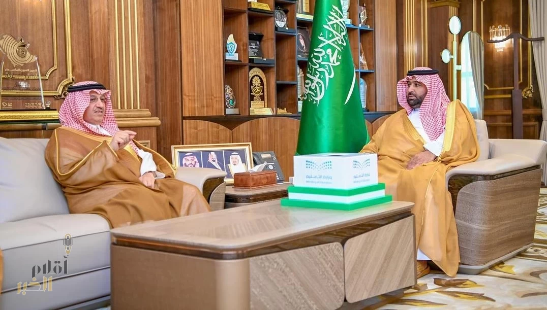 أمير جازان يستقبل وزير التعليم ويدشّن مشروعات تعليمية بأكثر من مليار ريال