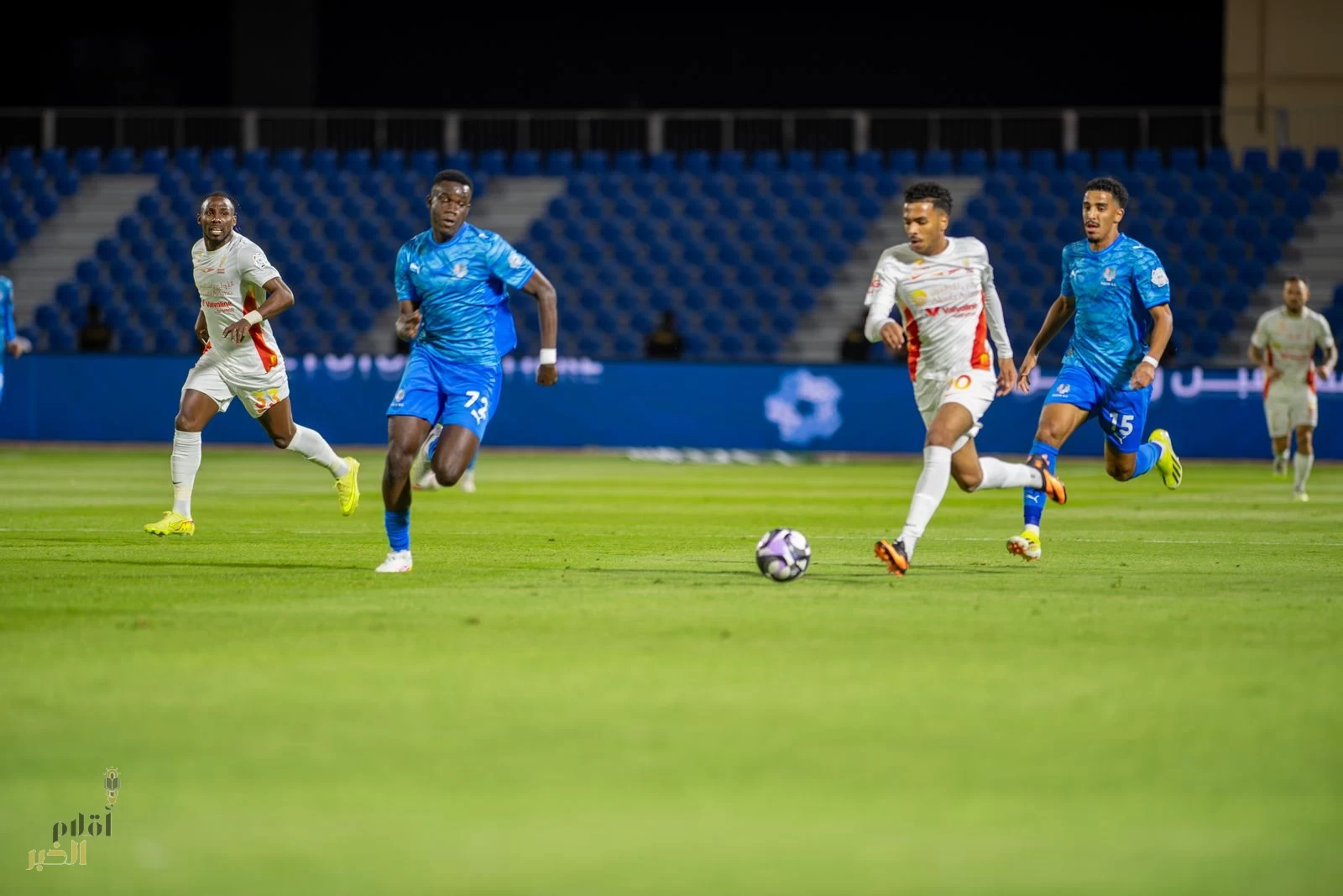 هاتريك كينونيس يمنح القادسية نقاط نيوم 