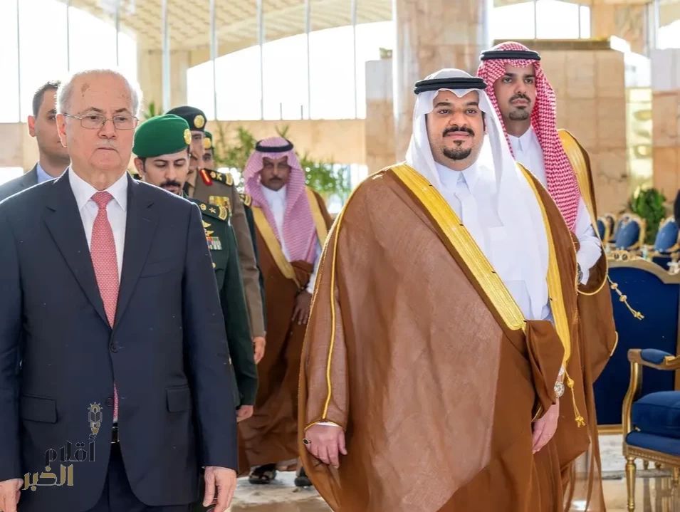 رئيس وزراء دولة فلسطين يصل إلى الرياض وفي مقدمة مستقبليه نائب أمير منطقة الرياض