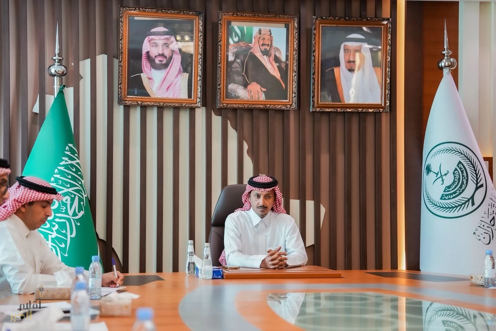 إمارة جازان تستعرض مشروعات تطوير خدمات الاتصالات والإنترنت والبنية التحتية الرقمية في المنطقة