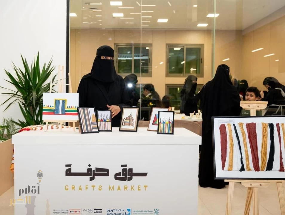 الفن التشكيلي يُعيد إلى الأذهان ذاكرة جدران جازان القديمة