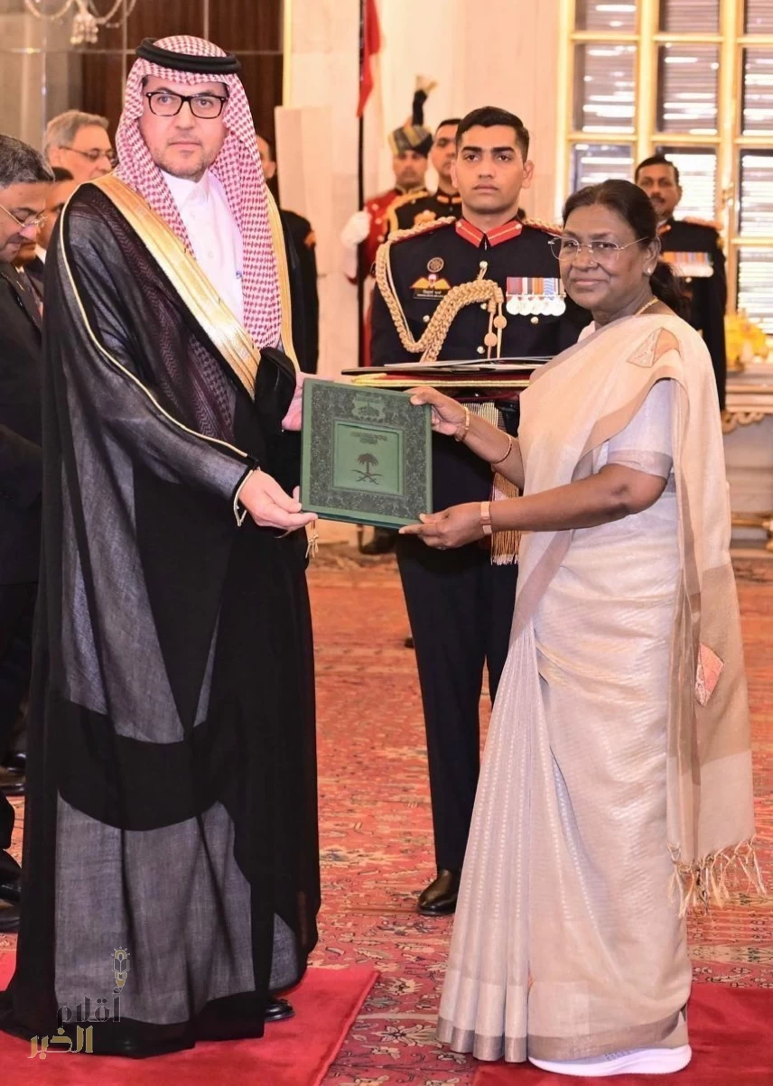 المالكي يقدم أوراق اعتماده سفيرًا لخادم الحرمين الشريفين لرئيسة جمهورية الهند