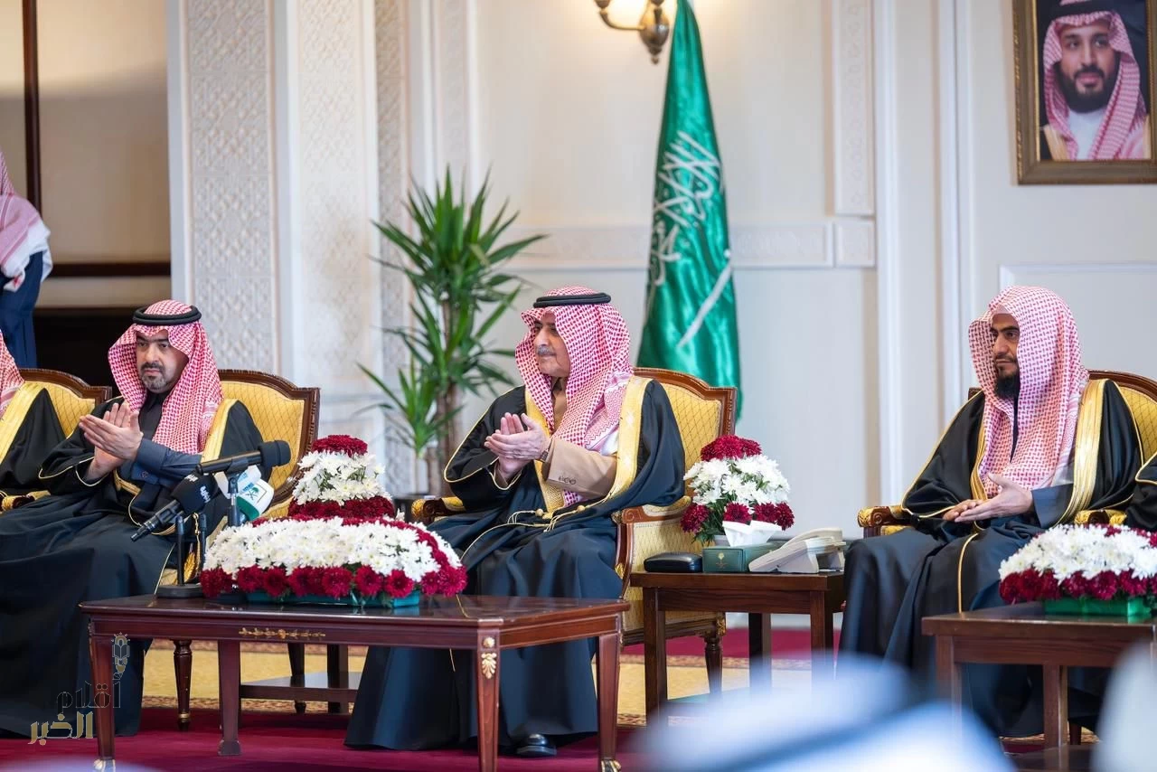 أمير منطقة تبوك يكرّم الفائزين بجائزة "تبوك للعمل التطوعي" في دورتها الثانية