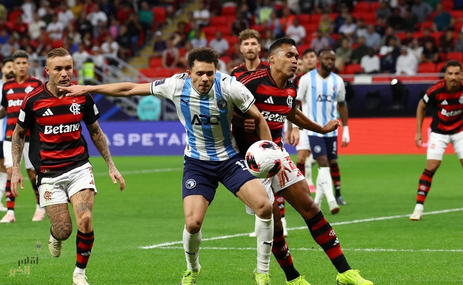 فلامنغو يتجاوز بيراميدز ويتأهل لملاقاة باريس في نهائي إنتركونتيننتال 2025