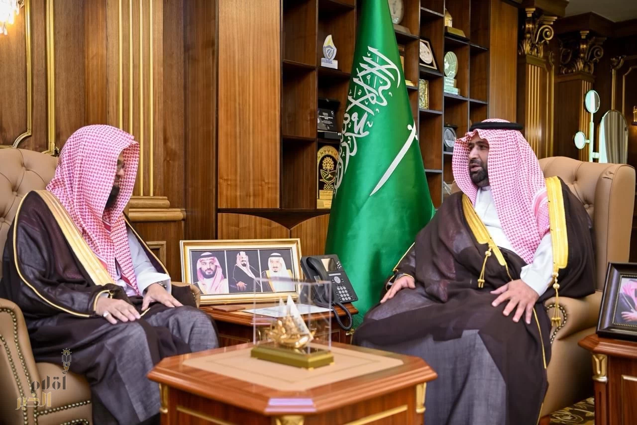 أمير منطقة جازان يستقبل إمام المسجد النبوي