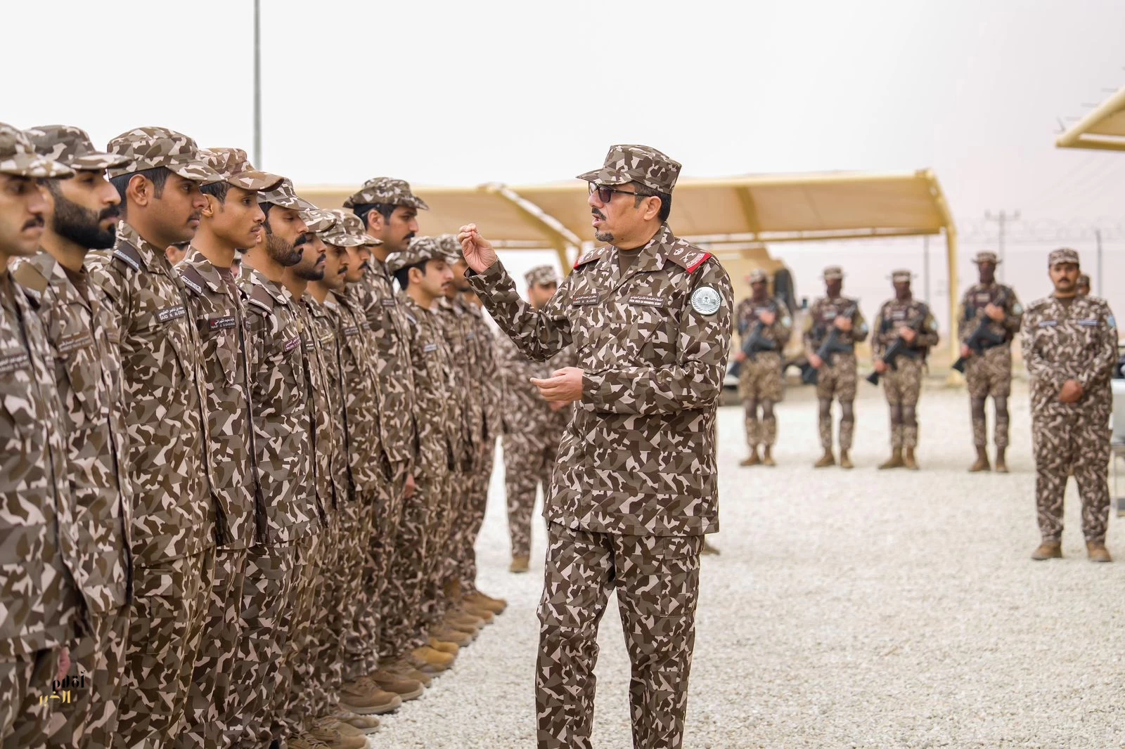 اللواء الركن ساهر الحربي يتفقد المراكز الميدانية في محميتي الملك عبدالعزيز والملك خالد الملكيتين