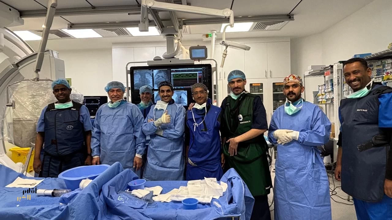 فلذات والقريات و تجمع الجوف تقدم خدماتها الانسانية في القريات وطبرجل