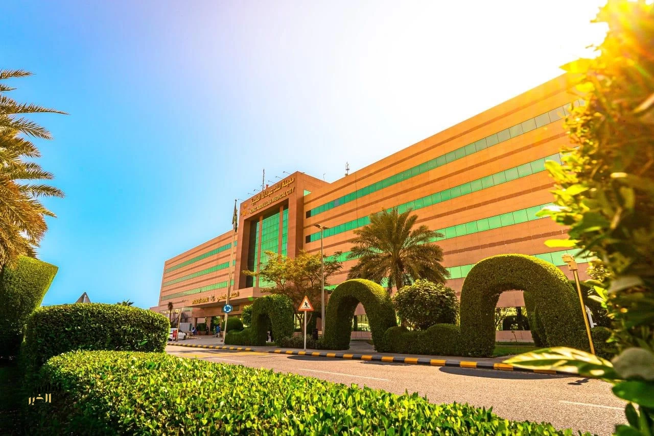 زراعة صمام «داخل صمام» تنهي معاناة سبعينيّة دون جراحة في «طبيّة تجمع مكة الصحي»