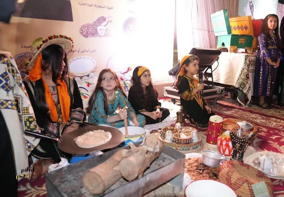 عروض “سما المجد” وأركان فنون وتراث المملكة تجسد احتفاء تعليم جدة بيوم التأسيس