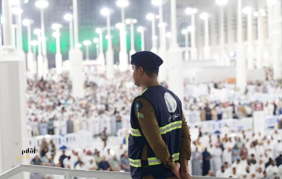 قوة الدفاع المدني تعزز جهودها في المسجد الحرام وساحاته خلال شهر رمضان 1447هـ
