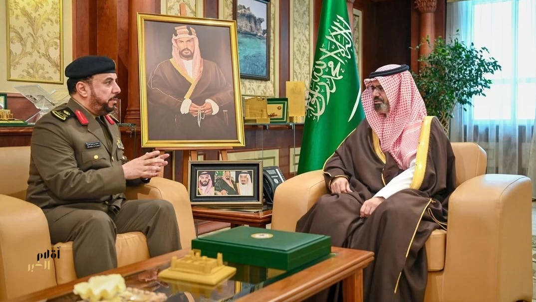 نائب أمير منطقة جازان يتسلّم التقرير السنوي لشرطة المنطقة