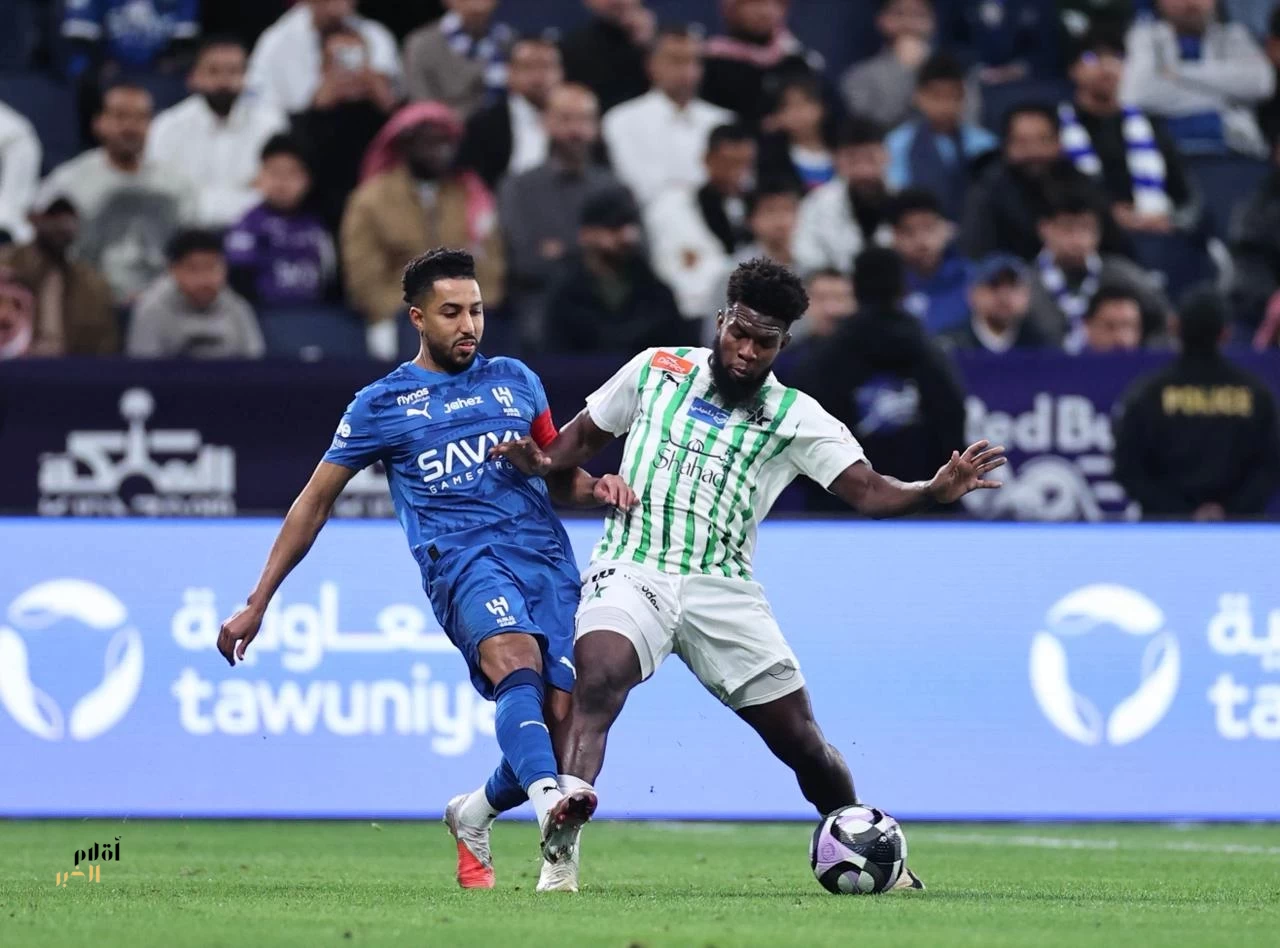 الهلال يكسب النجمة برباعية وبنزيما يسجل ثنائية 