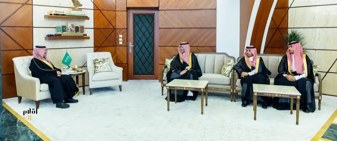 أمير الشرقية يستقبل مدير فرع وزارة التجارة بالمنطقة