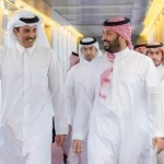 سمو أمير دولة قطر يصل إلى جدة وسمو ولي العهد في مقدمة مستقبليه