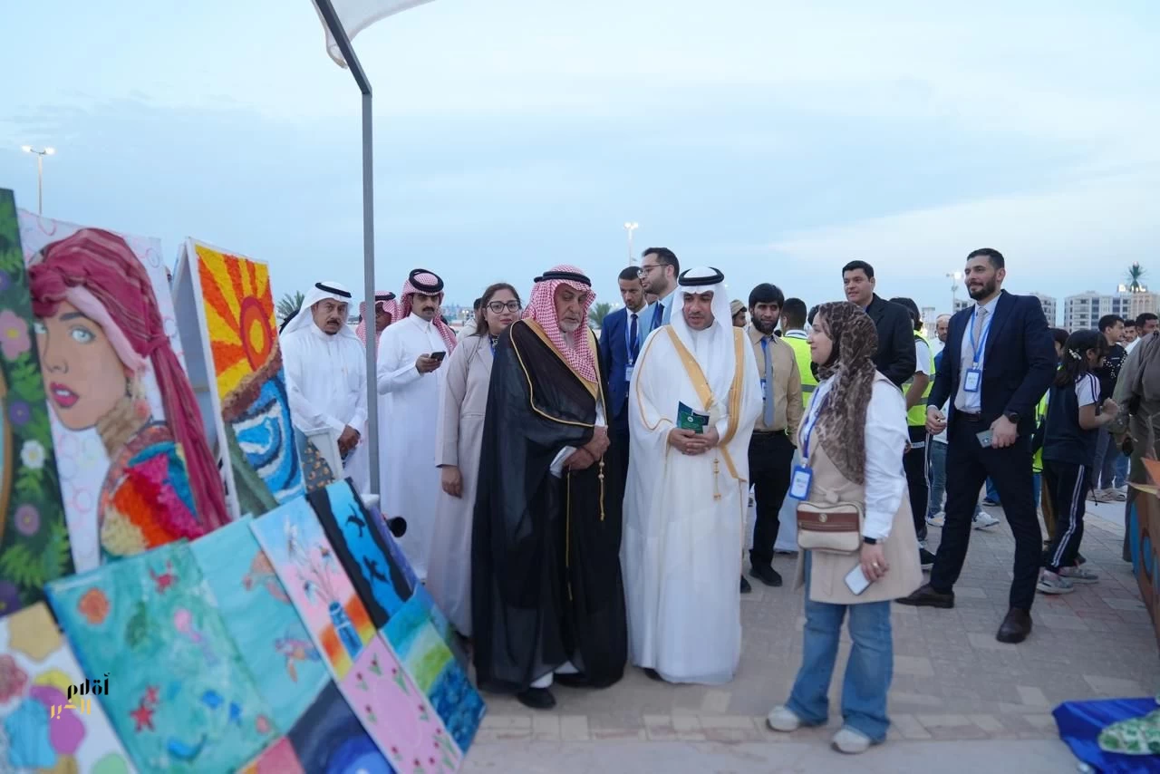 أمانة الشرقية تعزز الابتكار الطلابي بشراكة مجتمعية فاعلة في معرض علوم أطلس العالمية