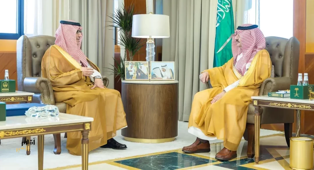 أمير المنطقة الشرقية يستقبل محافظ هيئة الزكاة والضريبة والجمارك