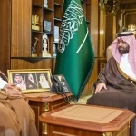 أمير منطقة جازان يستقبل شيخ شمل محافظة جزر فرسان