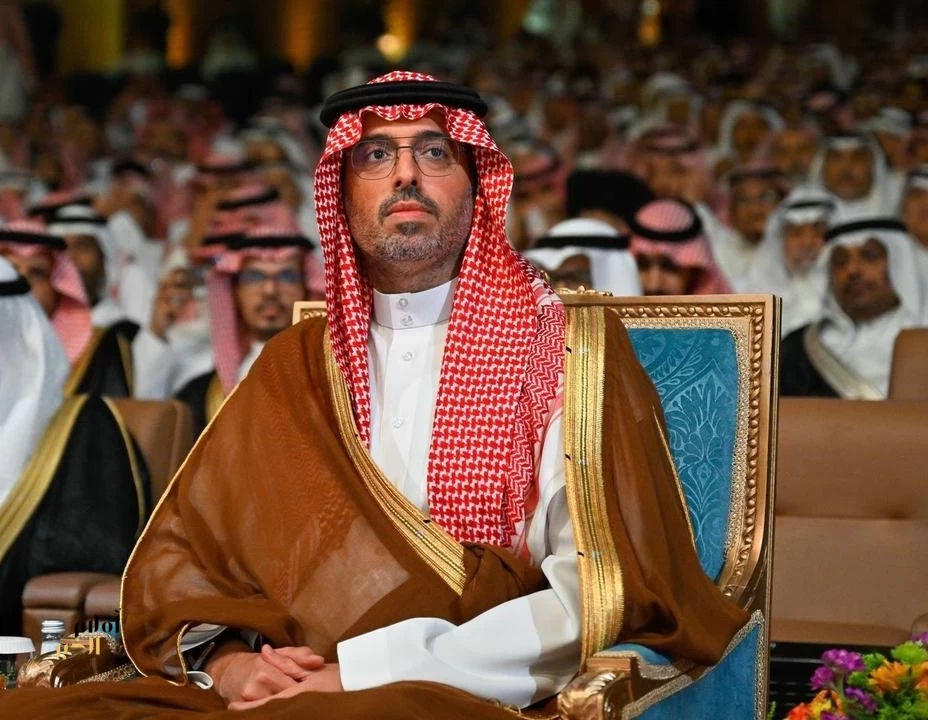 محُافظ جدة يشهد حفل تخريج الدفعة الـ 55 لطلاب وطالبات جامعة الملك عبدالعزيز