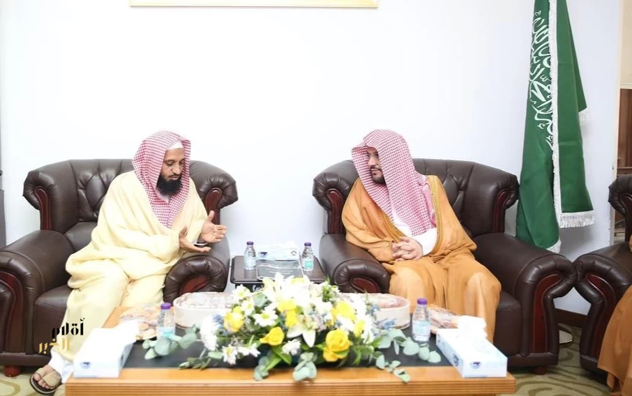 الأمين العام لهيئة كبار العلماء يطلع على سير العمل في فرع رئاسة البحوث العلمية والإفتاء بالمدينة المنورة