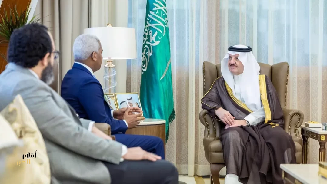 أمير المنطقة الشرقية يستقبل سفير جمهورية الدومينيكان لدى المملكة