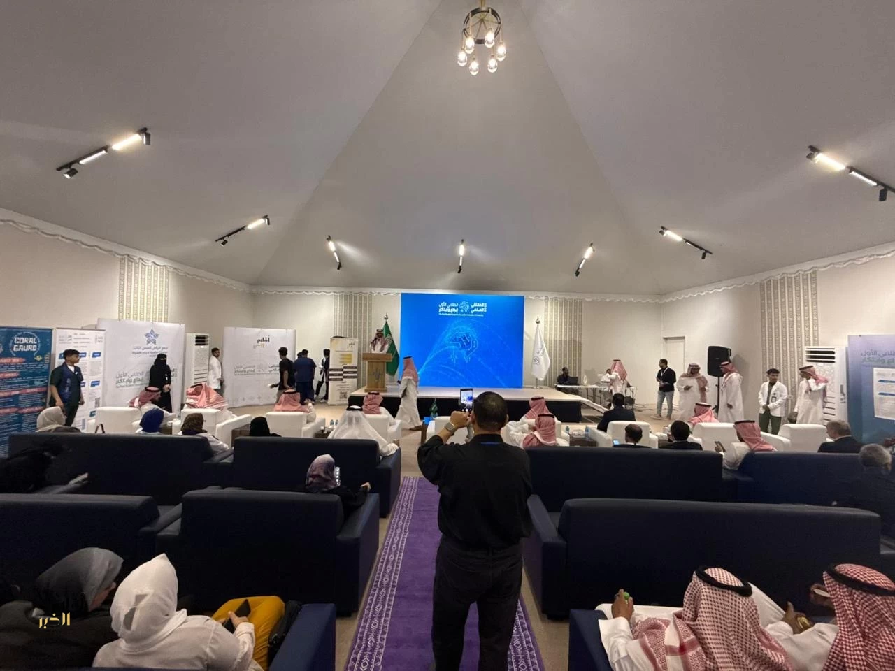 كلية النهضة تختتم الملتقى العلمي الطلابي الأول وسط إشادة بالإبداع والتميّز الطلابي