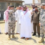 أمير منطقة جازان يتفقد مرسى "الحافة" للصيادين