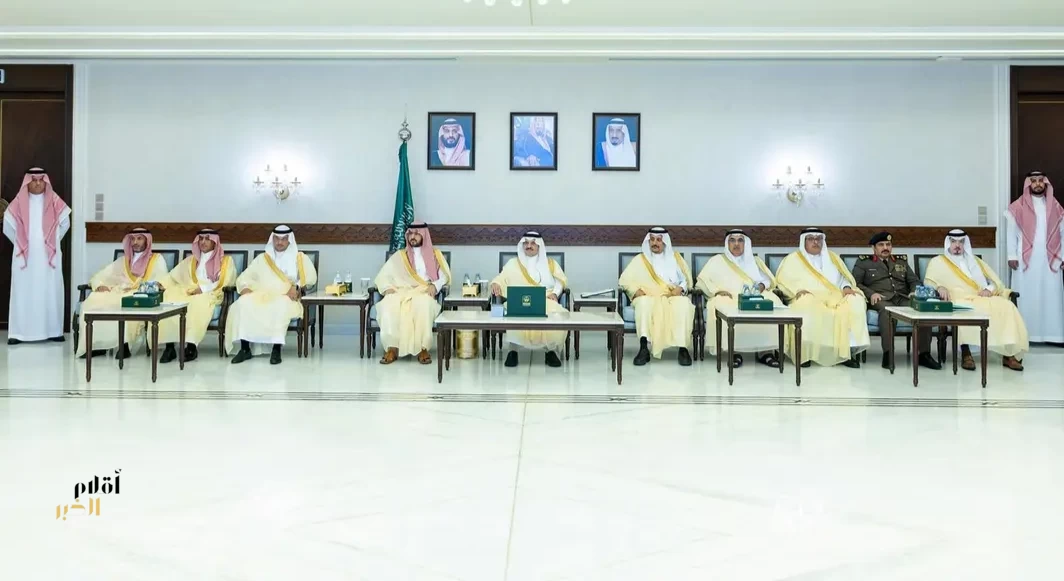 أمير المنطقة الشرقية يرعى حفل جائزة التميز في السلامة المرورية ويكرّم المحافظات الفائزة