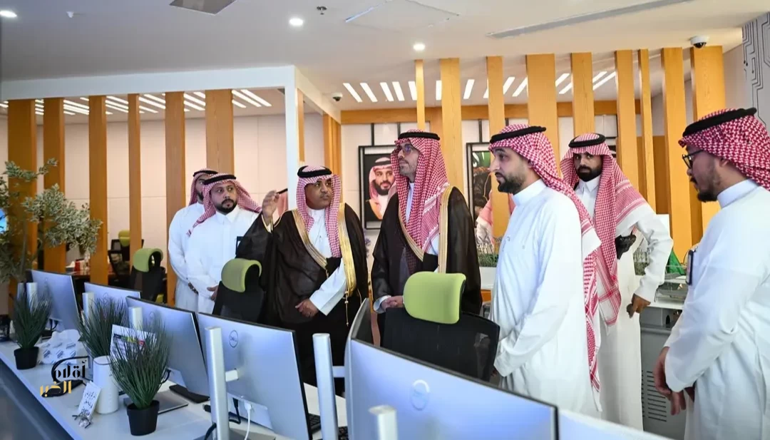 محافظ جدة يطّلع على مشروعات المدينة الصناعية الأولى ويزور عددًا من المنشآت الصناعية والإنتاجية
