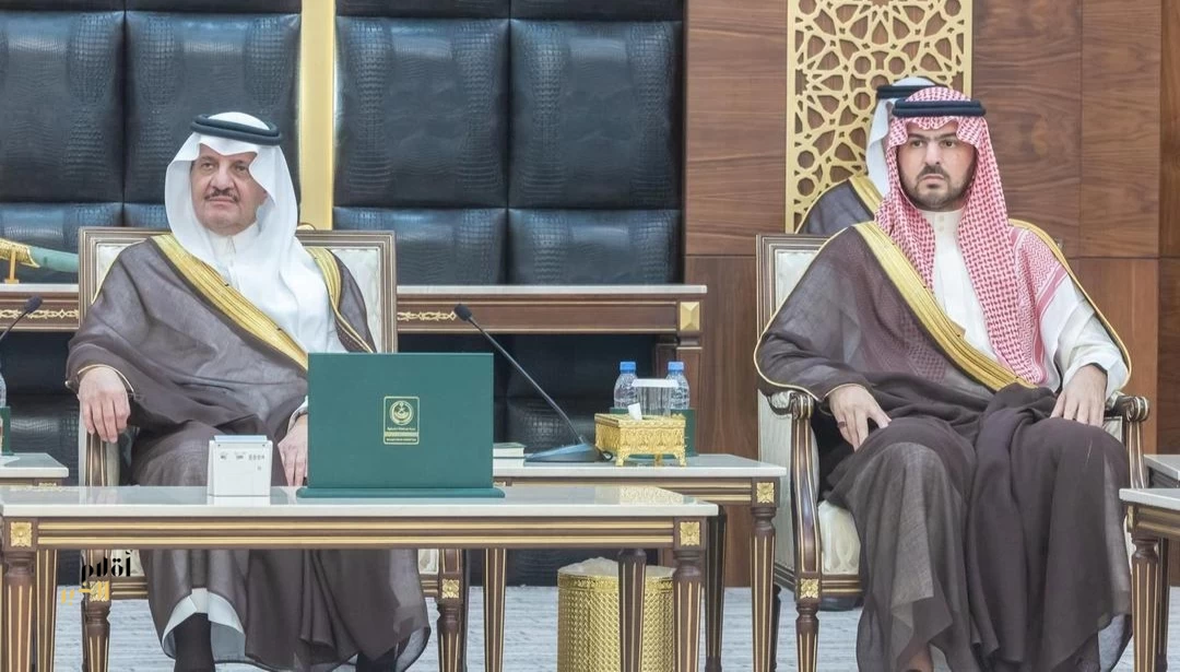 أمير الشرقية يطّلع على جهود فرع وزارة البيئة والمياه بالمنطقة
