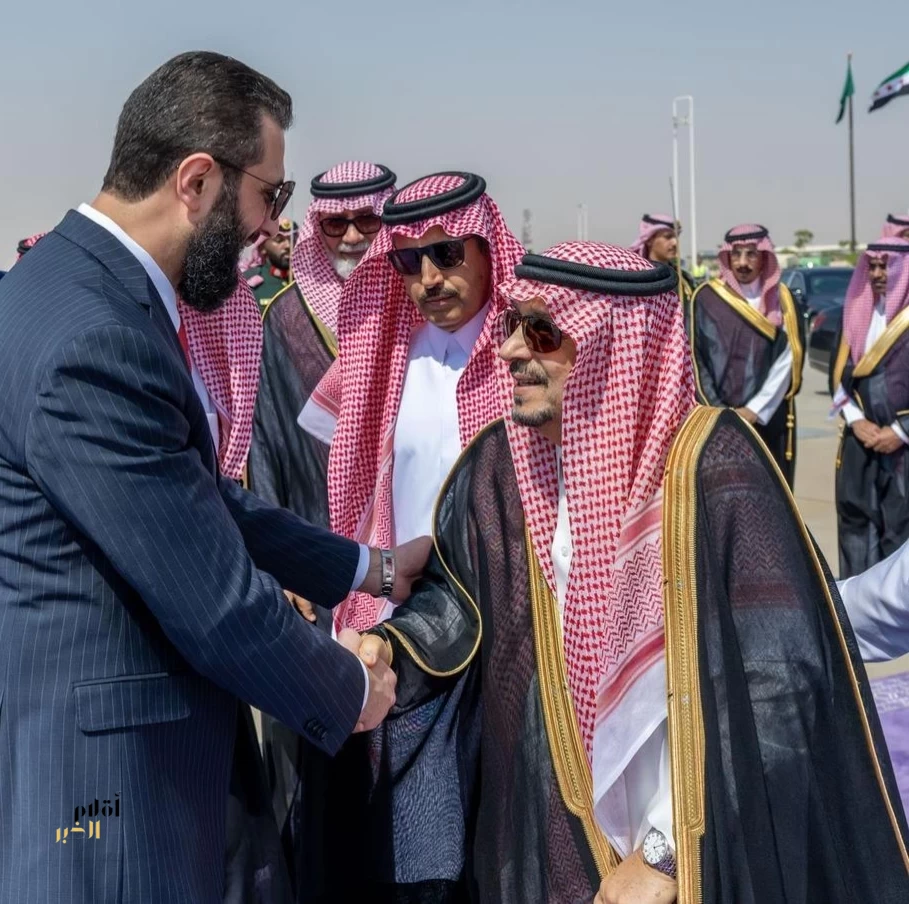الرئيس السوري يصل إلى الرياض وفي مقدمة مستقبليه أمير المنطقة