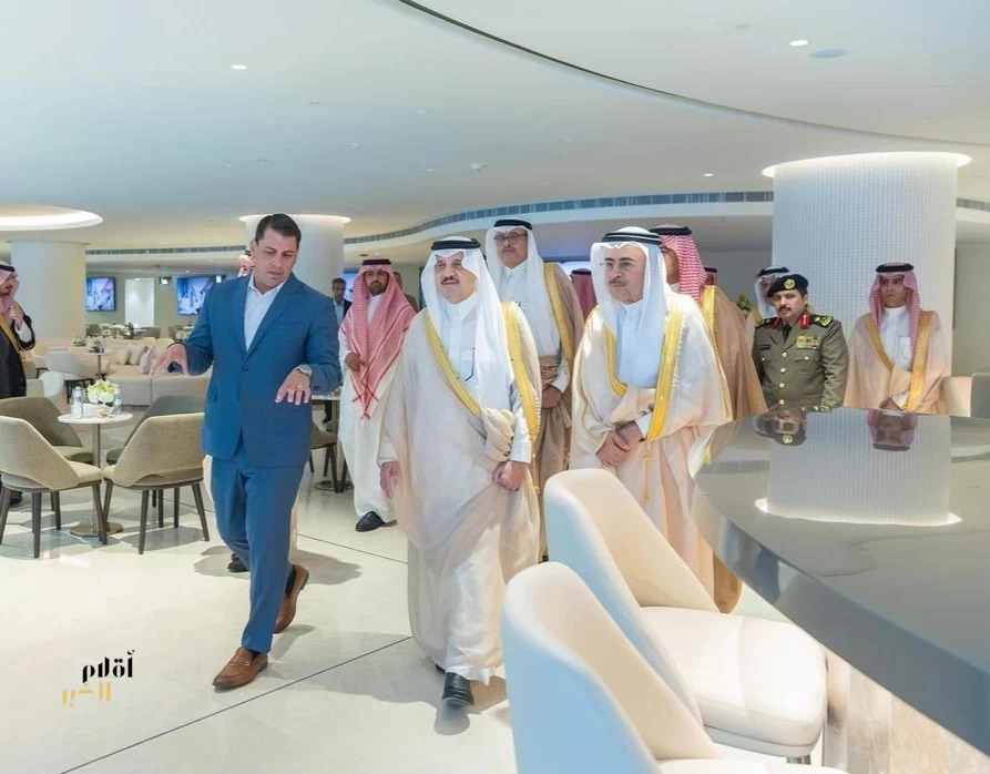 أمير المنطقة الشرقية يطّلع على مستجدات مشروع ملعب أرامكو