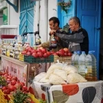 الرمان.. الفاكهة التي تحتفي بها مدينة تستور التونسية كل خريف