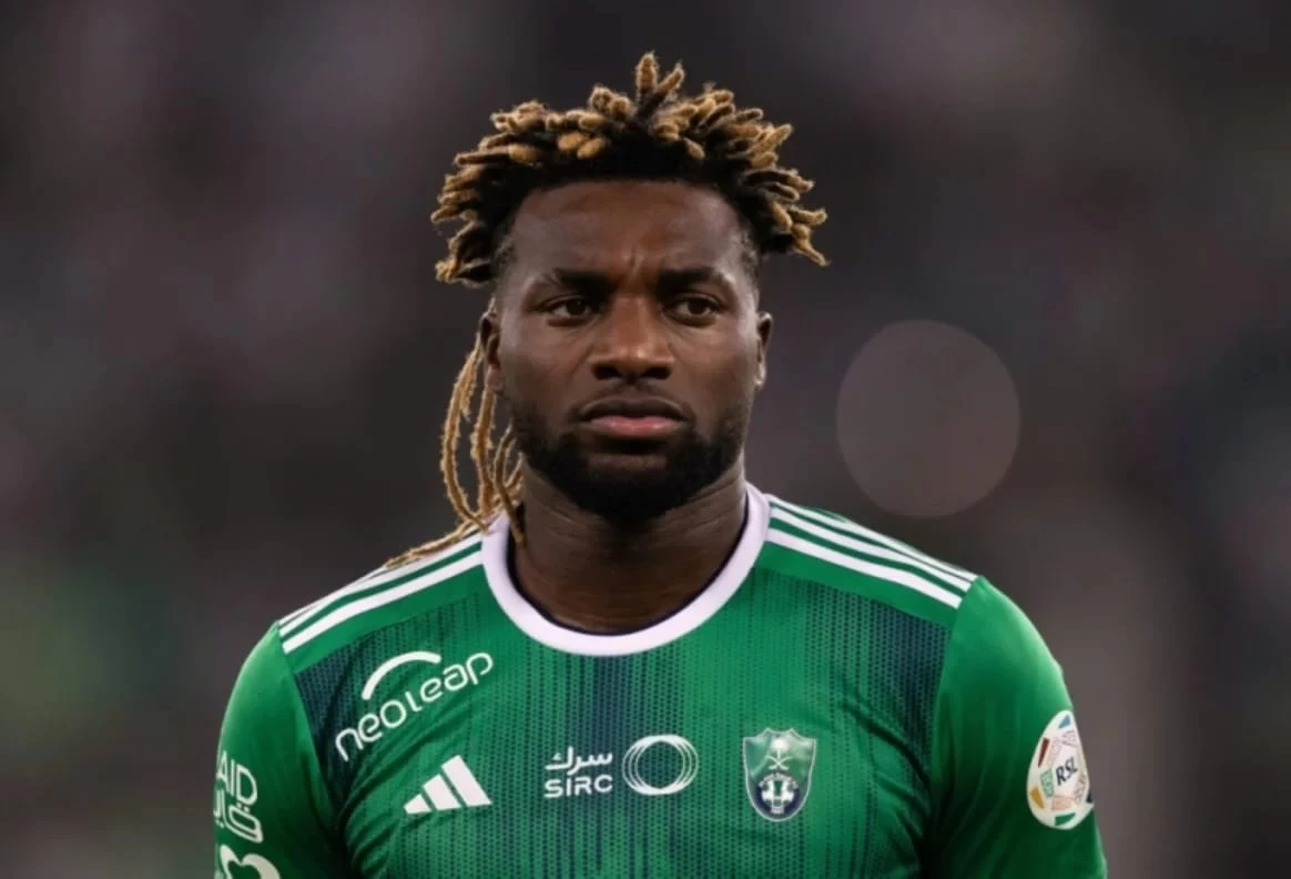 فنربخشة يعلن التعاقد مع لاعب الأهلي ماكسيمان