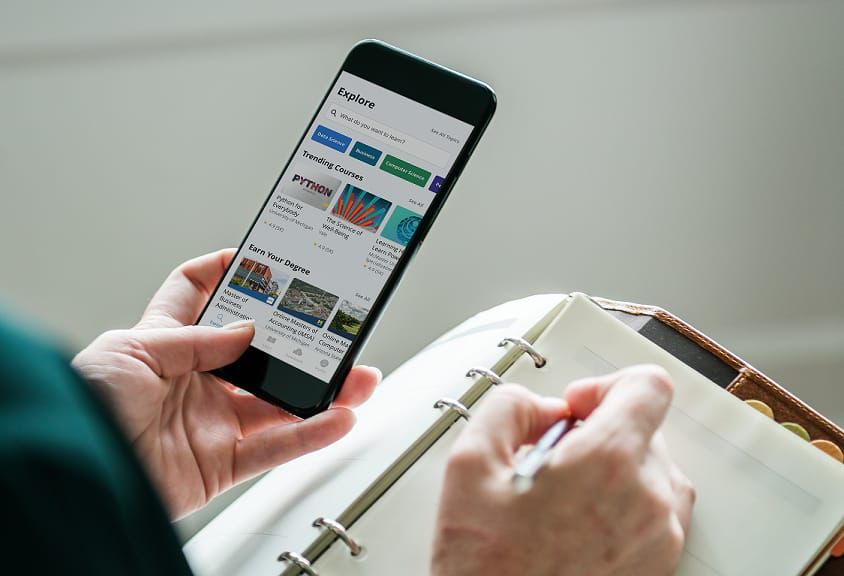 تصنيف المملكة العربية السعودية ضمن الدول العشرة الاولى في العالم على مستوى مهارات الأعمال