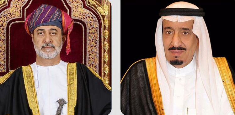 خادم الحرمين الشريفين يتلقى اتصالاً هاتفياً من سُلطان عُمان