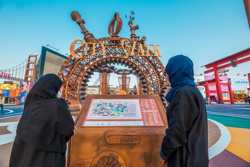 "سيتي ووك" تستقبل عشاق الترفيه والفعاليات بموسم جدة بعروضها الشيقة