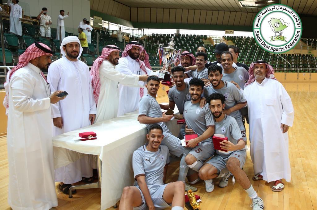 مركز حائل للصم بطل بطولة المملكة لخماسيات كرة القدم و جدة ثانياً والقطيف ثالثاً