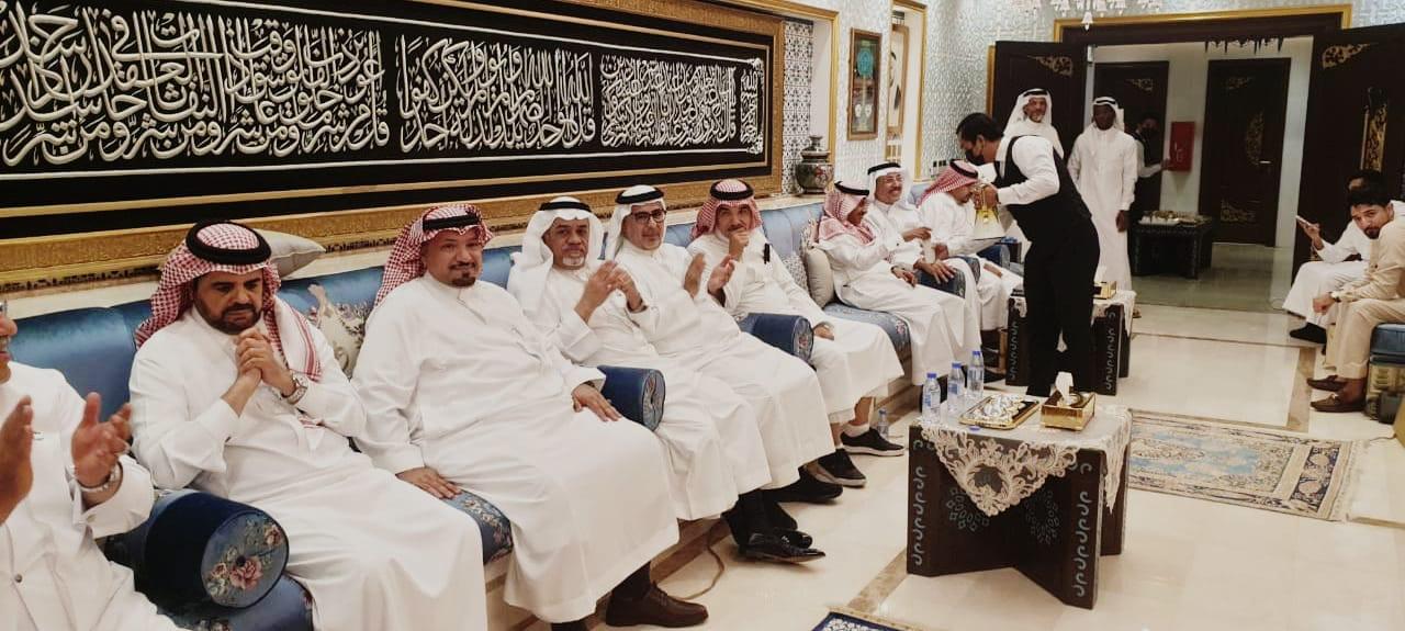 *إفتتاح صالون د. علي ناقور الثقافي الفني بجدة*