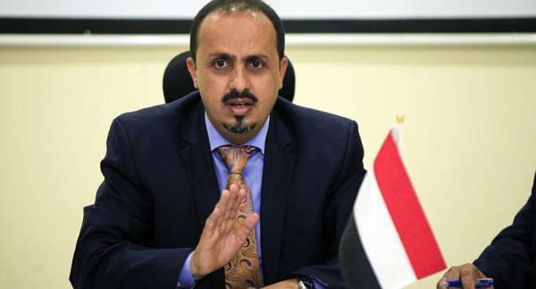 وزير الإعلام اليمني يحذر من تحويل المدارس إلى أوكار لتجنيد الأطفال