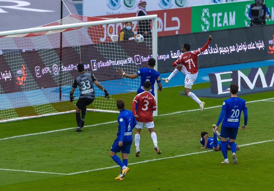 الهلال يخسر مواجهة الوحدة في ختام مباريات الجولة الثامنة