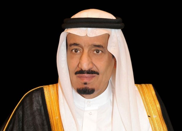 خادم الحرمين يهنئ الشيخ مشعل الصباح بتزكيته وليًا للعهد في الكويت