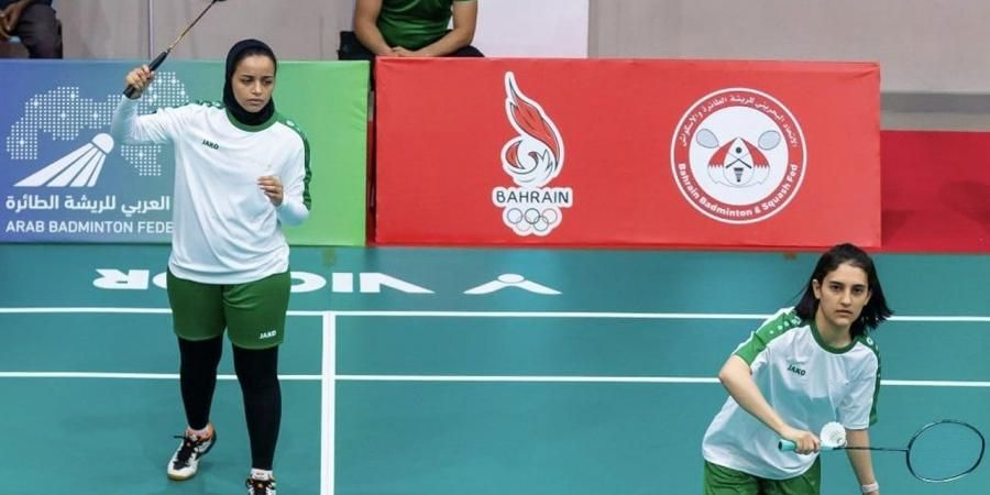 لاعبتا الأخضر هيا ورنا تتأهلان لنصف نهائي كأس العرب للريشة الطائرة