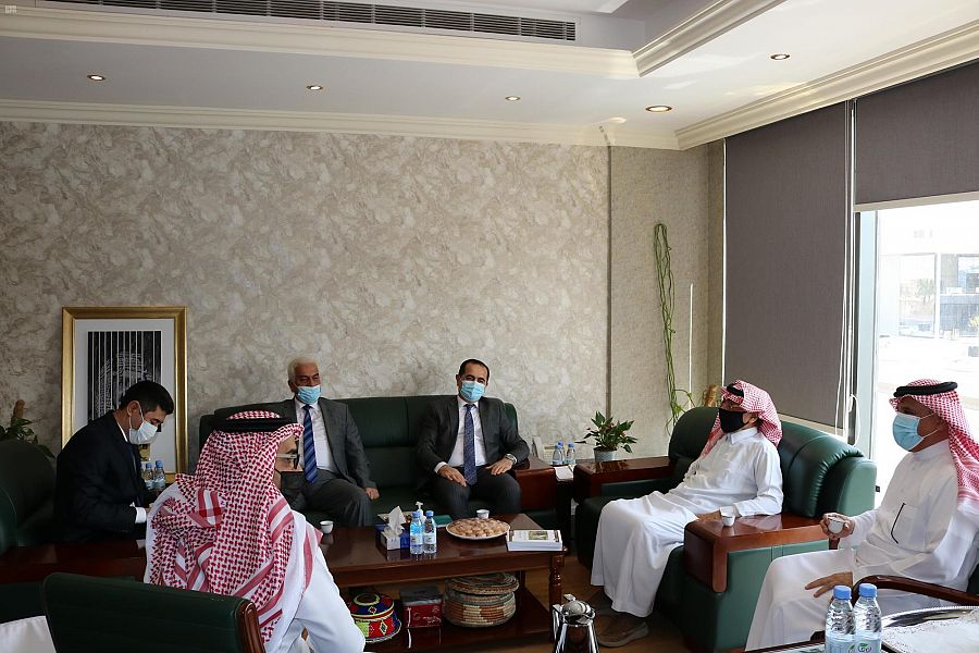مدير مركز البحوث والتواصل المعرفي يلتقي سفير طاجيكستان لدى المملكة العربية السعودية